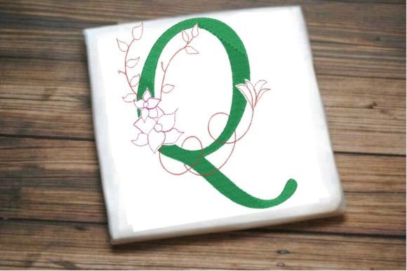 Q Letter Vine Monogram Flower for Holiday Gifts
